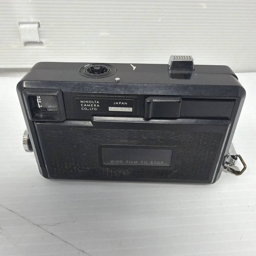 Minolta Autopak 600-X 35mm Film Camera - Tested Camera Only Working Clean